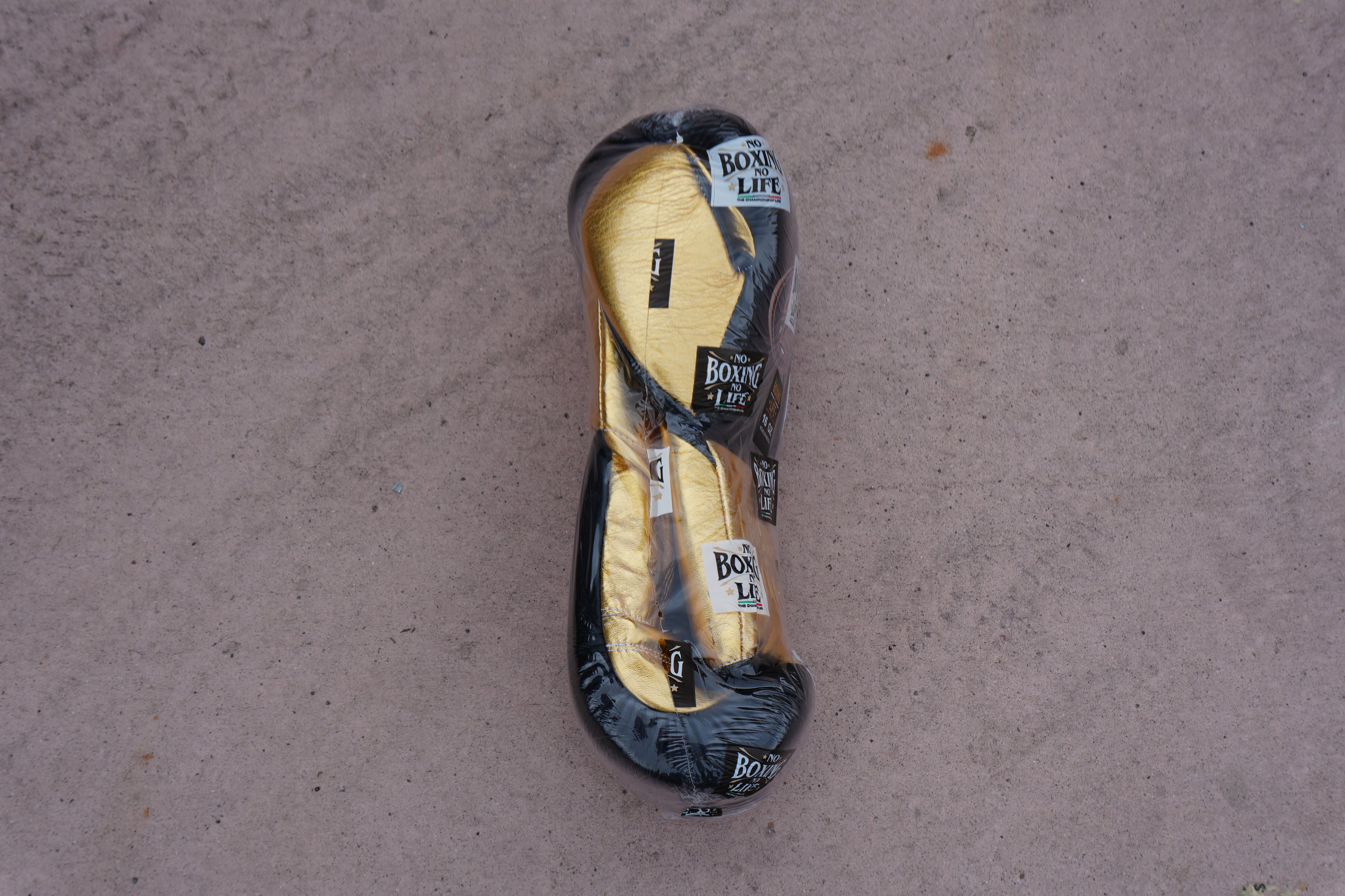 No Boxing No Life black/gold 16oz