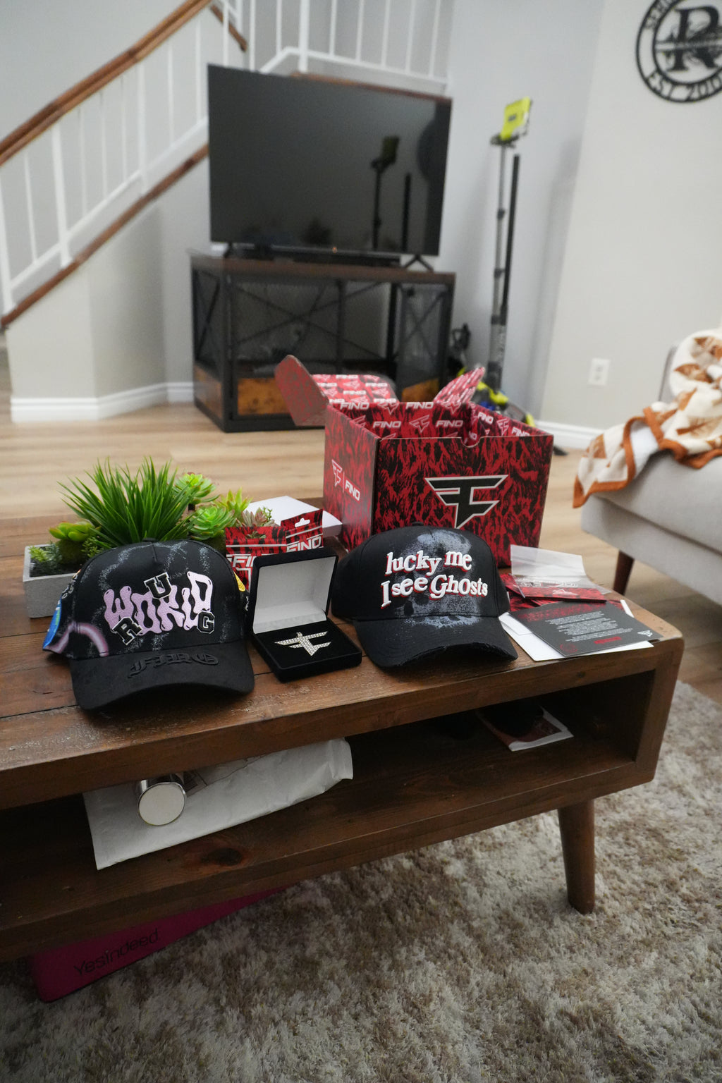 Faze Rug Fino Hats Diamond Pendant set