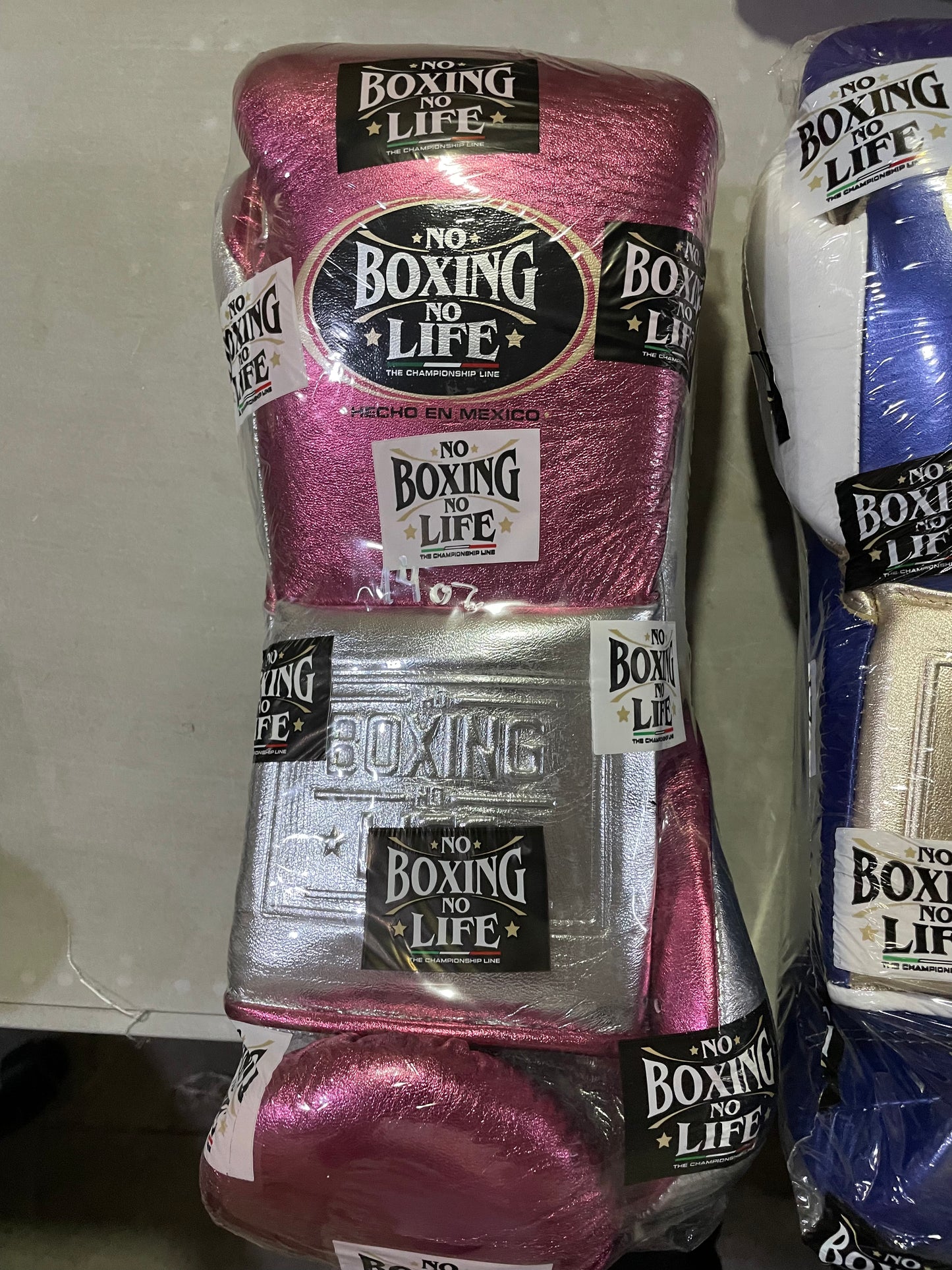 No boxing no life gloves rose pink / silver